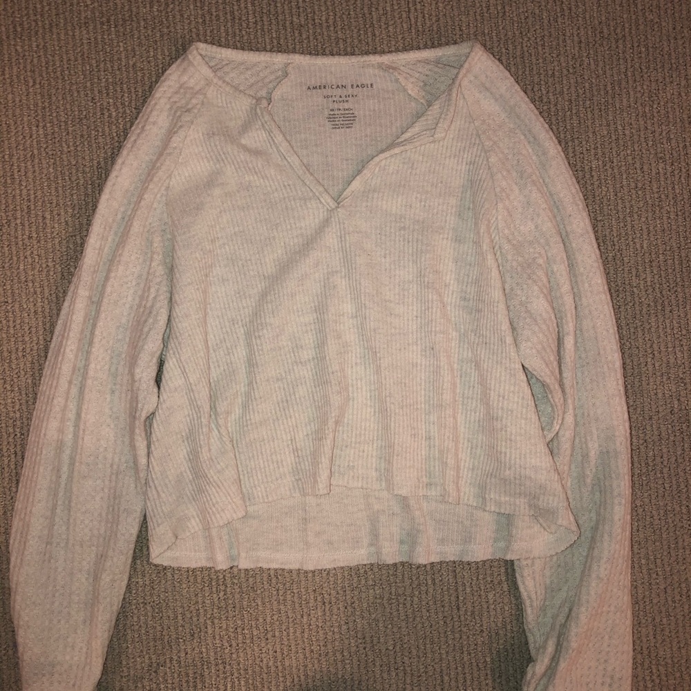 American Eagle cropped shirt